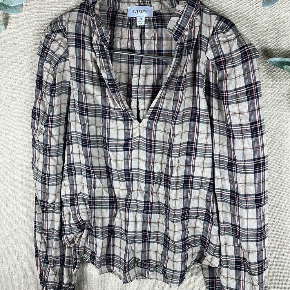 Evereve > Plaid V Neck Blouse Extra Small - Picture 4 of 10
